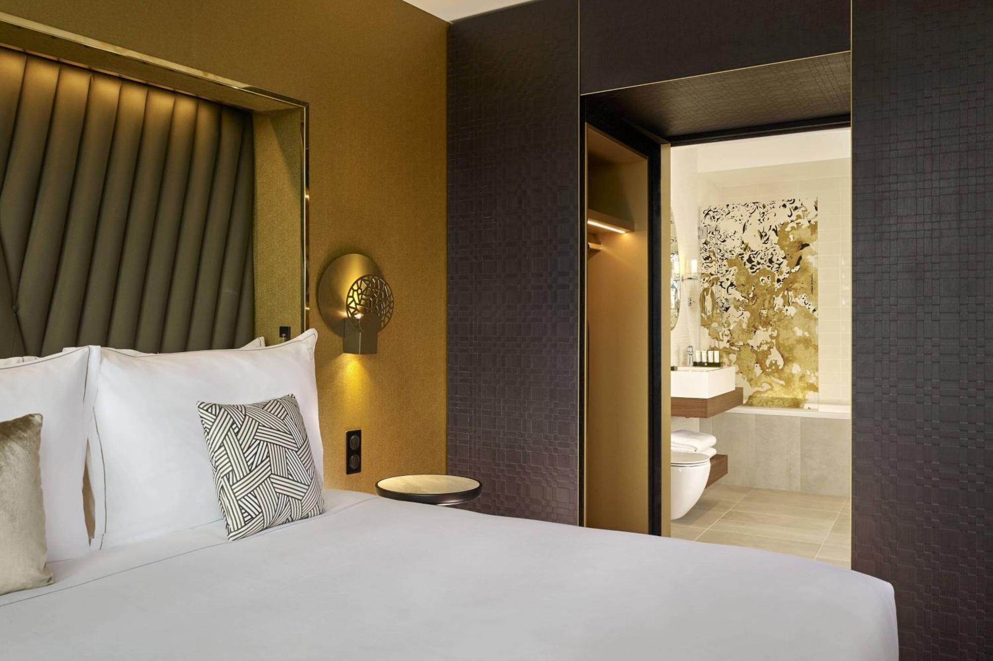 La Caserne Chanzy Hotel & Spa, Autograph Collection Reims Buitenkant foto A room at the hotel